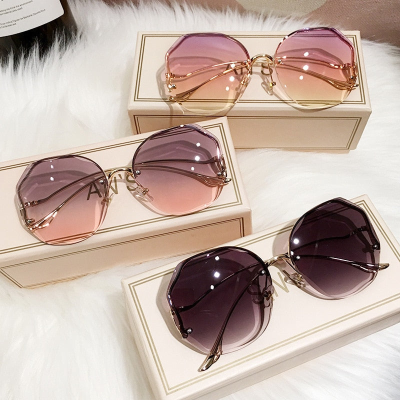 Women Metal Curved Sunglasses