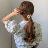 Elegant Pearls Beads Hairpin