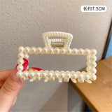 Elegant Pearls Beads Hairpin