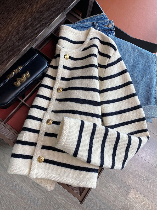 O-neck Stripe Knitted Cardigan Sweaters